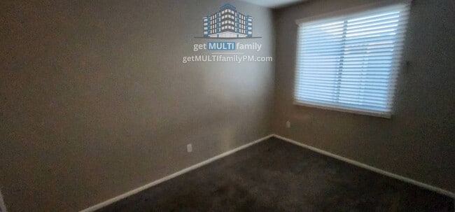 Building Photo - 3645 N 69th Ave