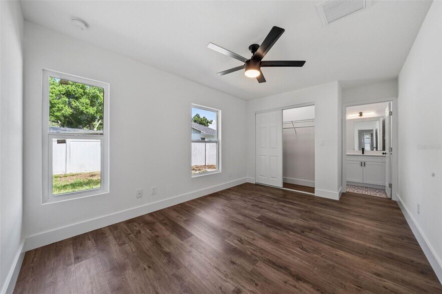 Building Photo - 12335 Yellow Rose Cir