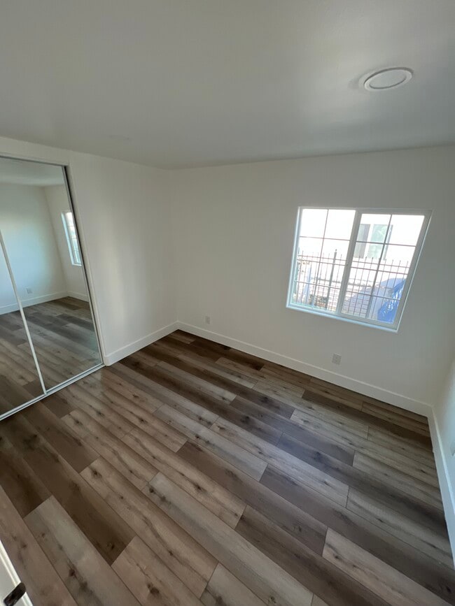 Building Photo - 4112 S Harvard Blvd