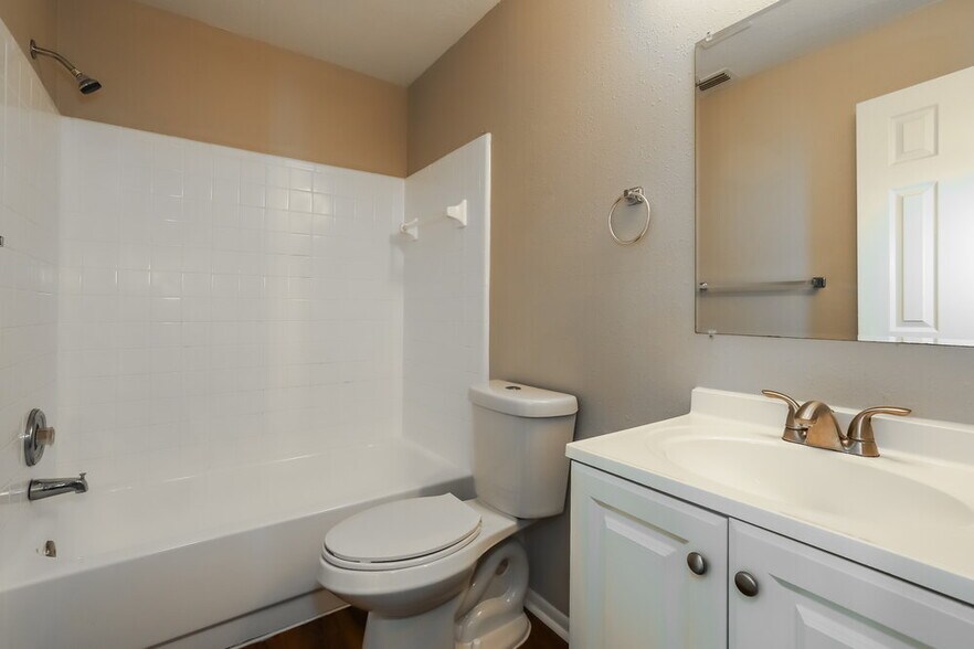 Building Photo - 1757 Tarah Trace Dr