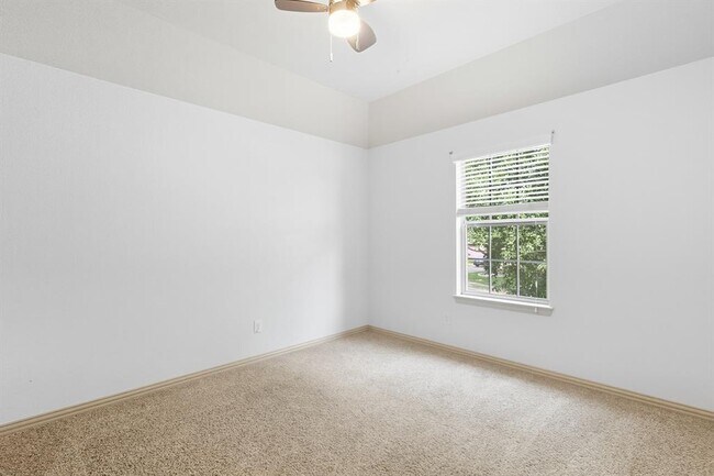Building Photo - 2409 Pauma Valley Way