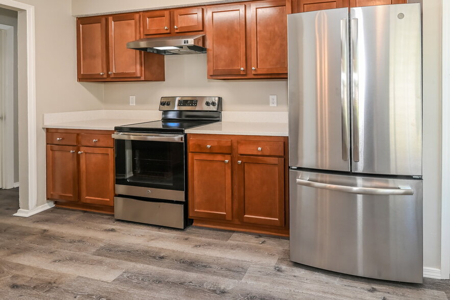 Building Photo - 2734 Sam Hardwick Blvd