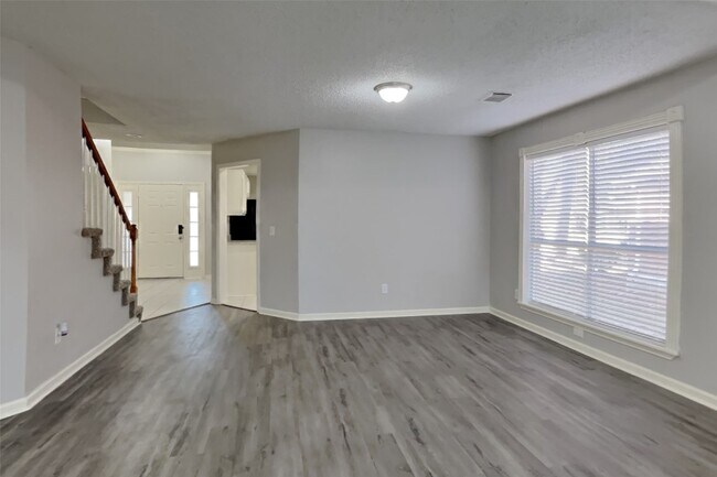 Building Photo - 8823 Stoney Bend Dr