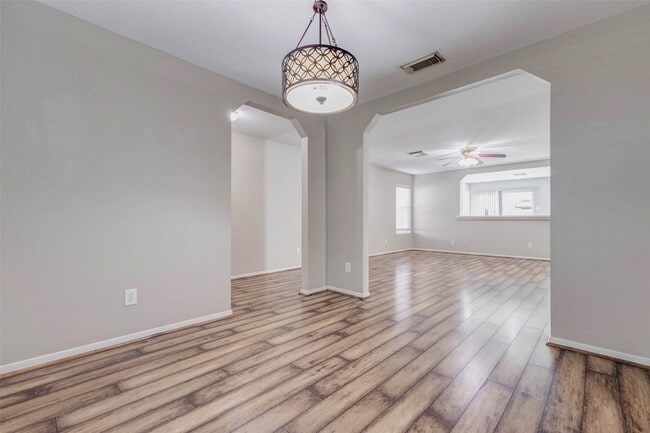 Building Photo - 3114 Maryfield Ln