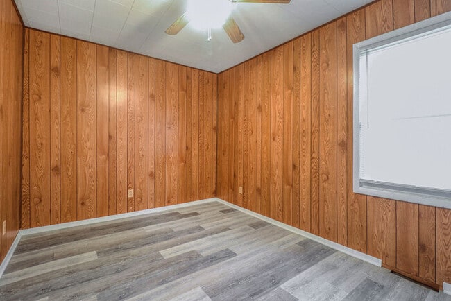 Building Photo - 1722 S Brookfield St