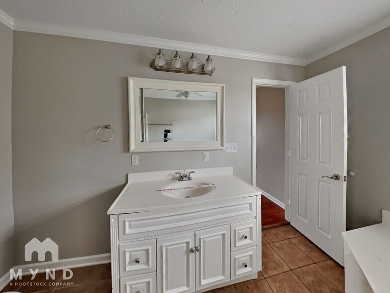 Building Photo - 364 Old Glory Ln