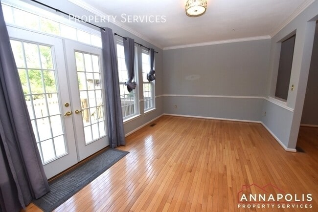 Building Photo - 916 Glaze Ct