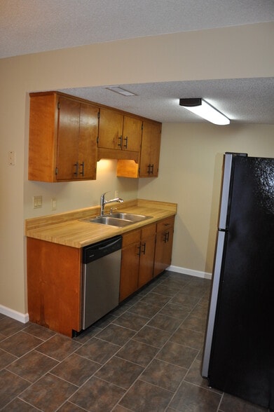Building Photo - 3634 Monte Vista Dr