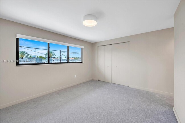 Building Photo - 2211 NE 122nd St