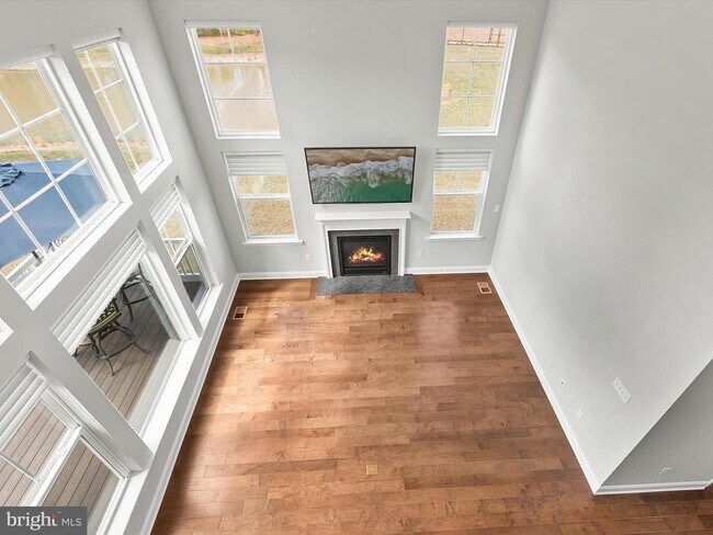 Building Photo - 26300 Tributary Blvd