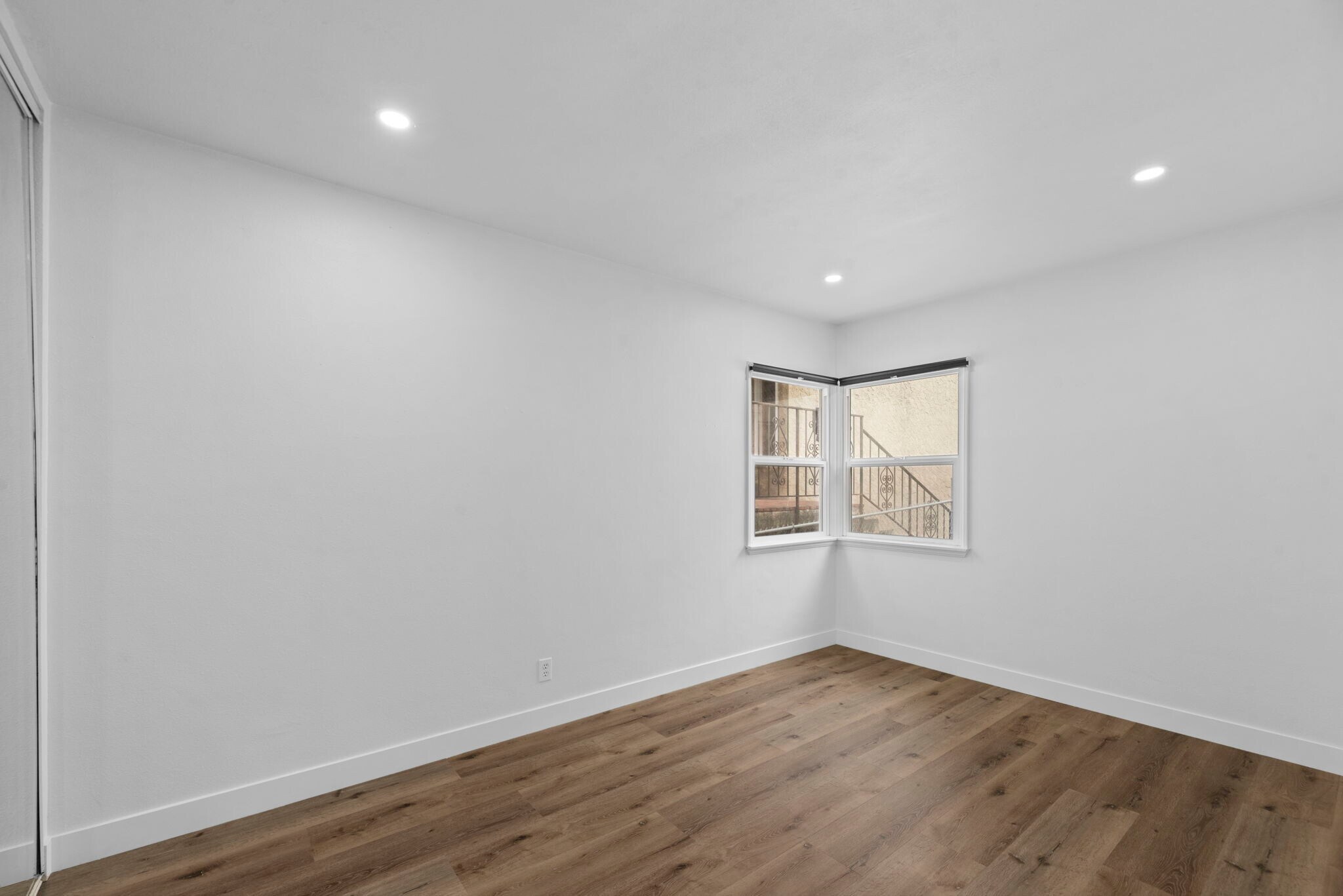 Building Photo - 1304 Corona St