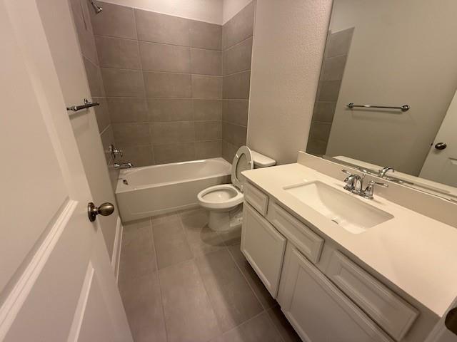 Building Photo - 313 Blackthorne Dr