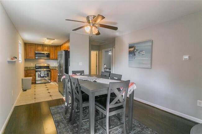 Building Photo - 99 Ericson St SE