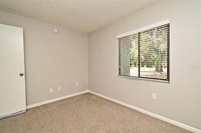 Building Photo - 512 Shane Cir