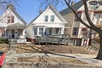 Building Photo - 1922 S Congo Ave