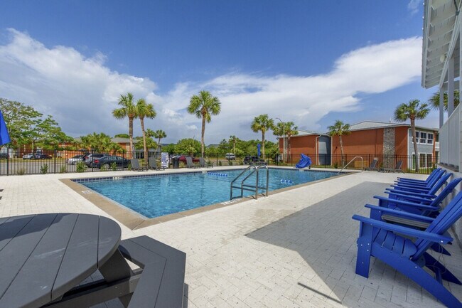 Building Photo - 4000 Gulf Terrace Dr