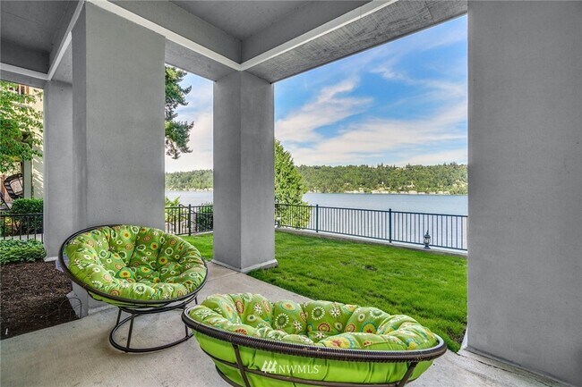 Building Photo - 2410 West Lake Sammamish Pkwy NE