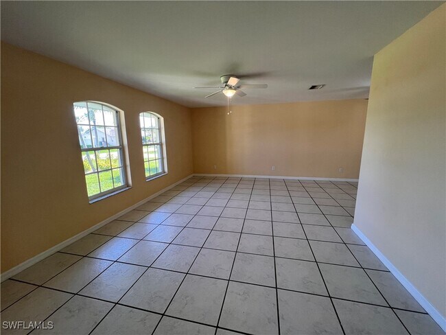 Building Photo - 234 SW 43rd St
