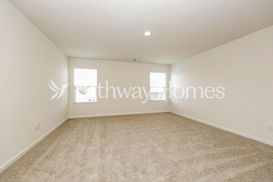 Building Photo - 105 Glacier Wy