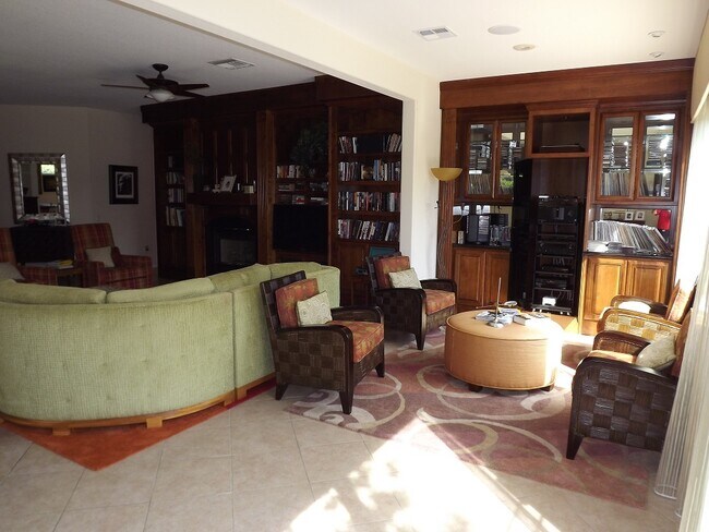 Building Photo - **WONDERFUL SINGLE STORY HOME IN GUARD GATED "ANTHEM COUNTRY CLUB!!"