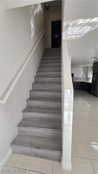 Building Photo - 5256 Paradise Valley Ave