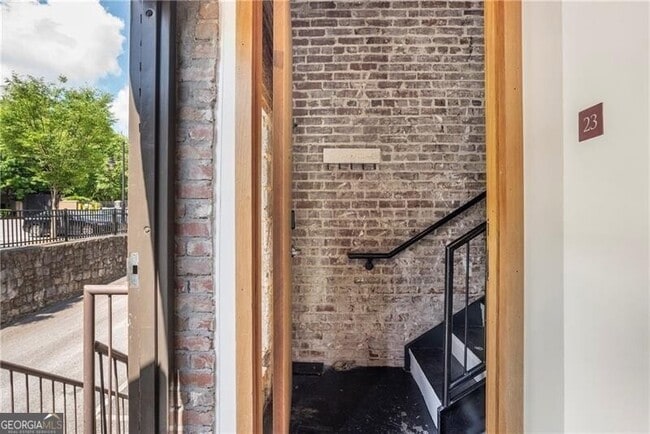 Building Photo - 650 Glen Iris Dr NE