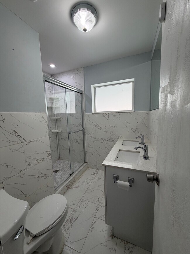 Building Photo - 13710 Harrison St