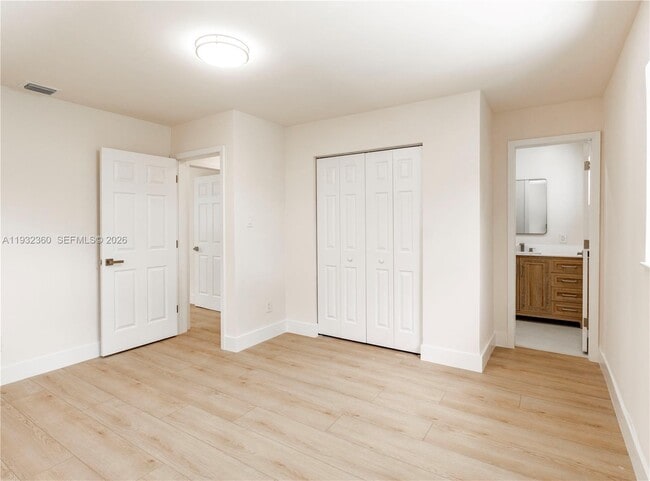 Building Photo - 254 SW 4th St