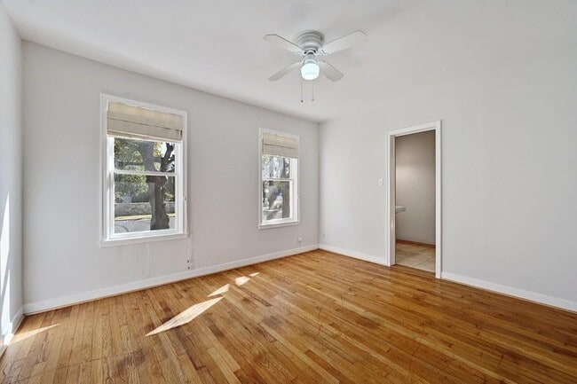 Building Photo - 1102 Garner Ave