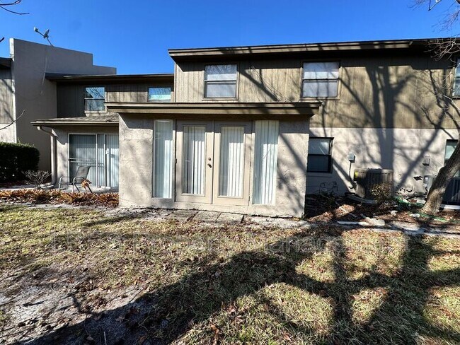 Building Photo - 106 Eastwind Ln