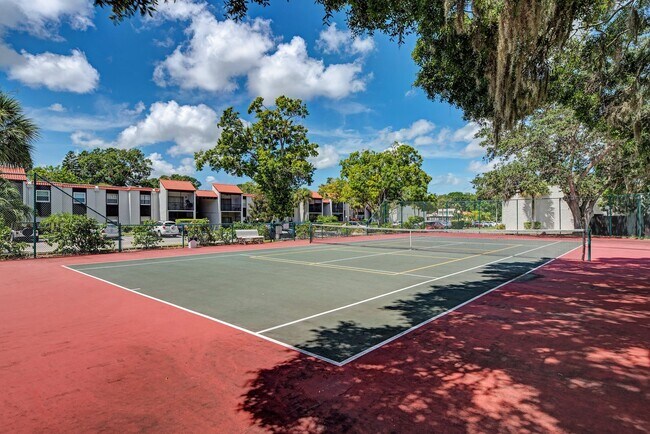 Building Photo - **AVAILABLE STARTING FEBRUARY-APRIL 2026 SEASON FOR $3200/month**