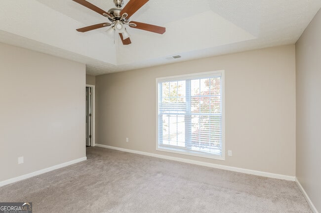 Building Photo - 4035 Riverside Pkwy