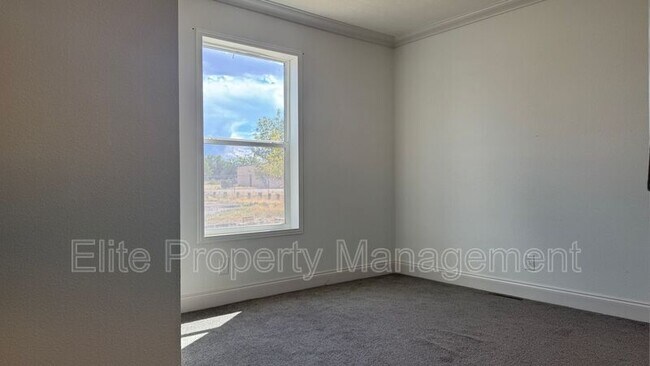 Building Photo - 743 S Joe Martinez Ct