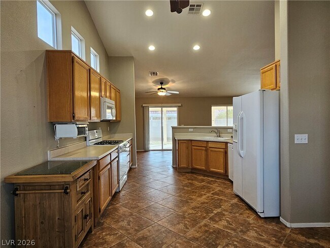 Building Photo - 2603 Inlet Spring Ave