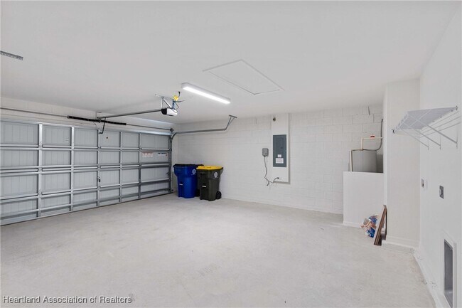 Building Photo - 6151 Monegro St