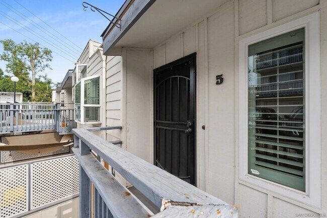 Building Photo - 1281 34th St