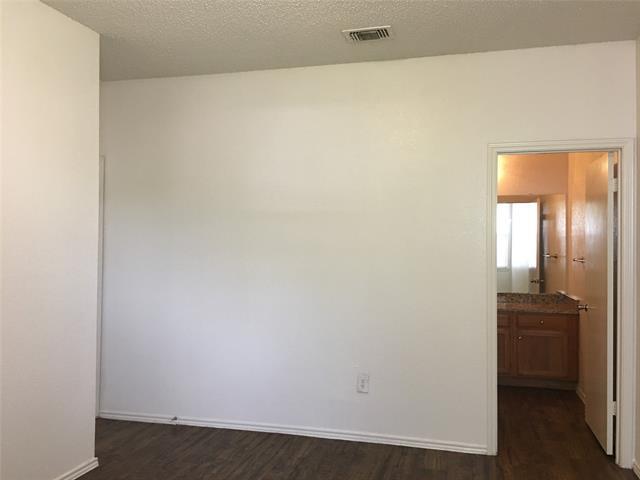 Building Photo - 10328 Woodleaf Dr
