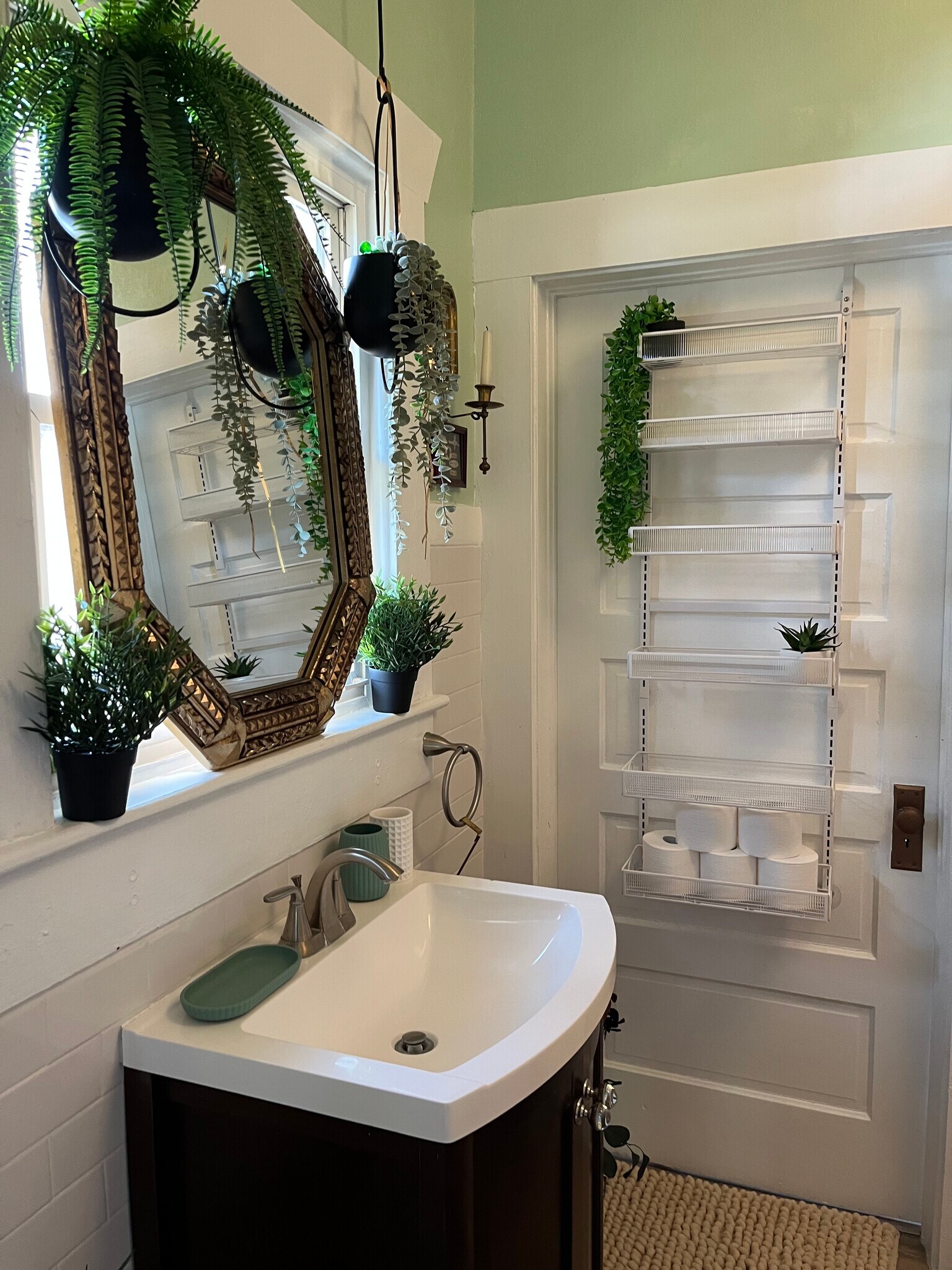 Building Photo - 402 E North St