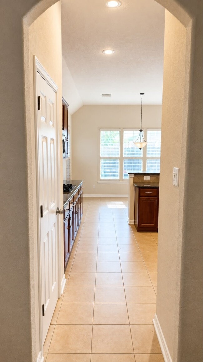 Building Photo - 3511 Cedar Hill Ct