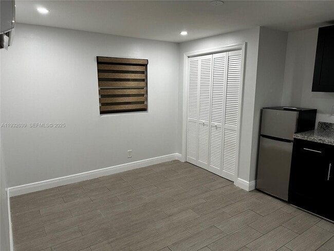 Building Photo - 214 S 57th Ave