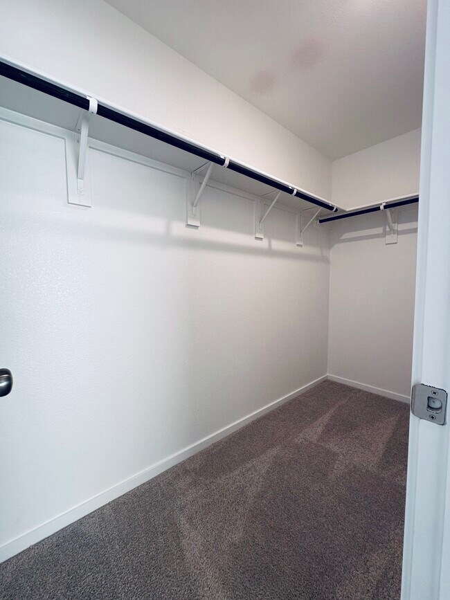 Building Photo - 2020 Welsh Ln