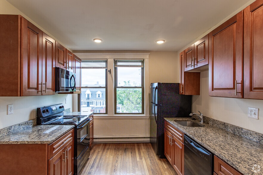 Somerville Square 379385 Broadway Somerville MA 02145 Apartment Finder