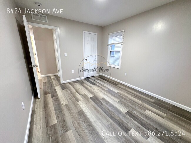 Building Photo - 8424 Jackson Ave