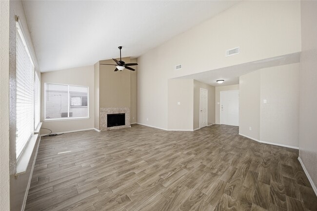 Building Photo - 12642 Autumn Mill Dr