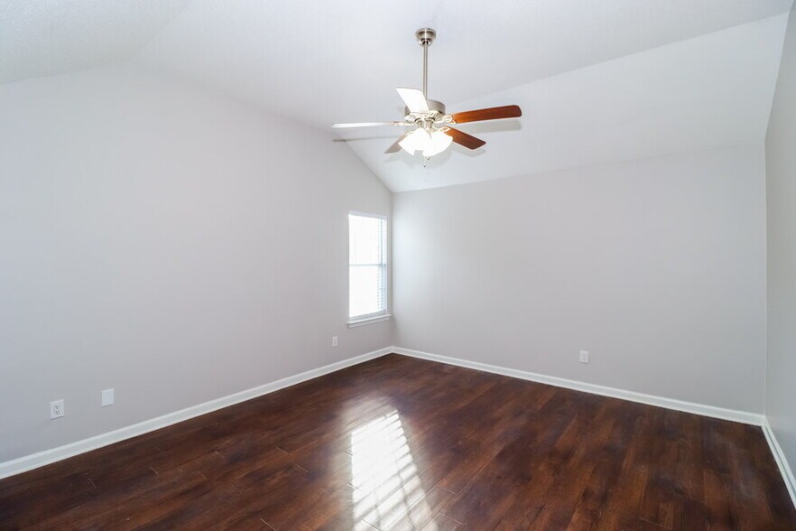 Building Photo - 1663 Ranmar Dr