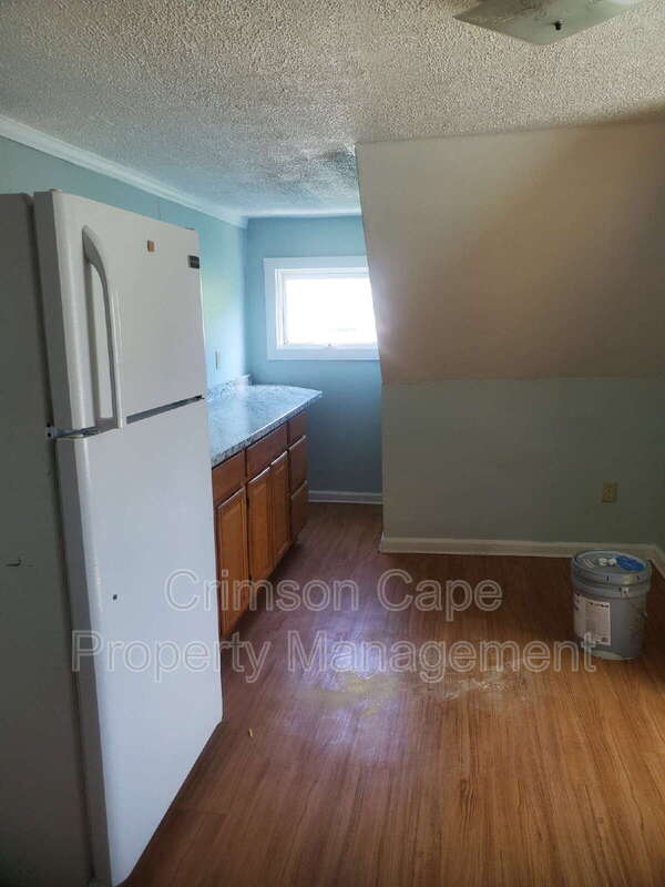 Building Photo - 108 Grove St