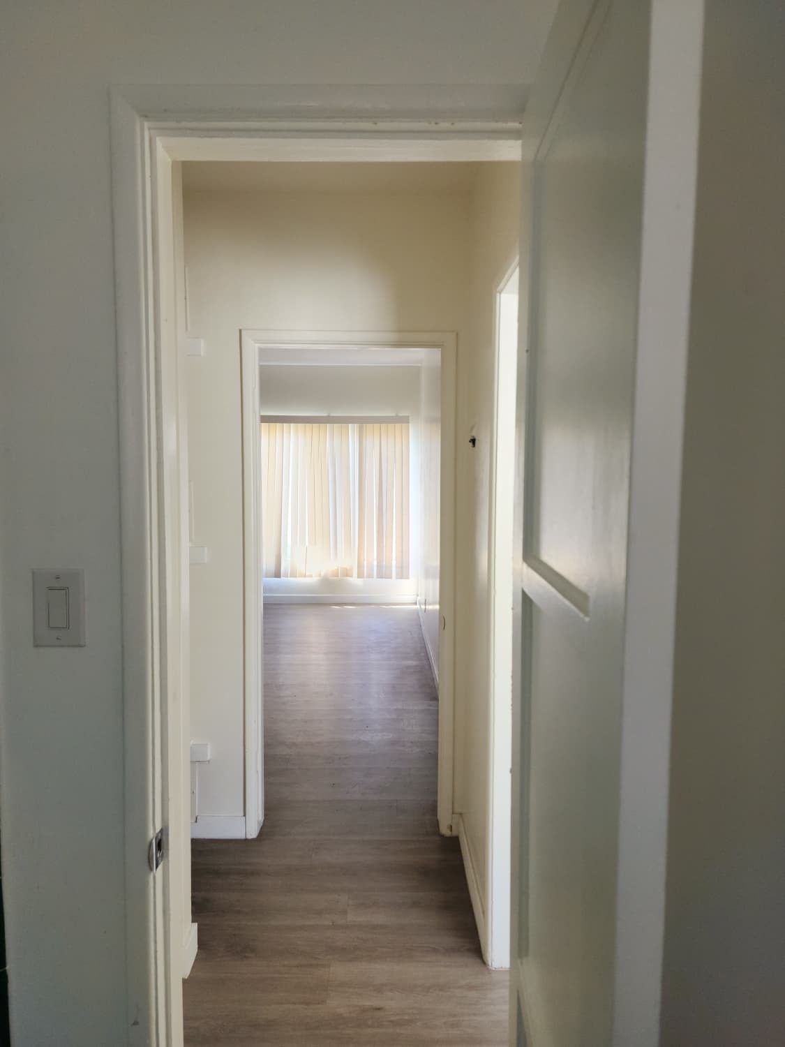 Building Photo - 4767 San Vicente Blvd