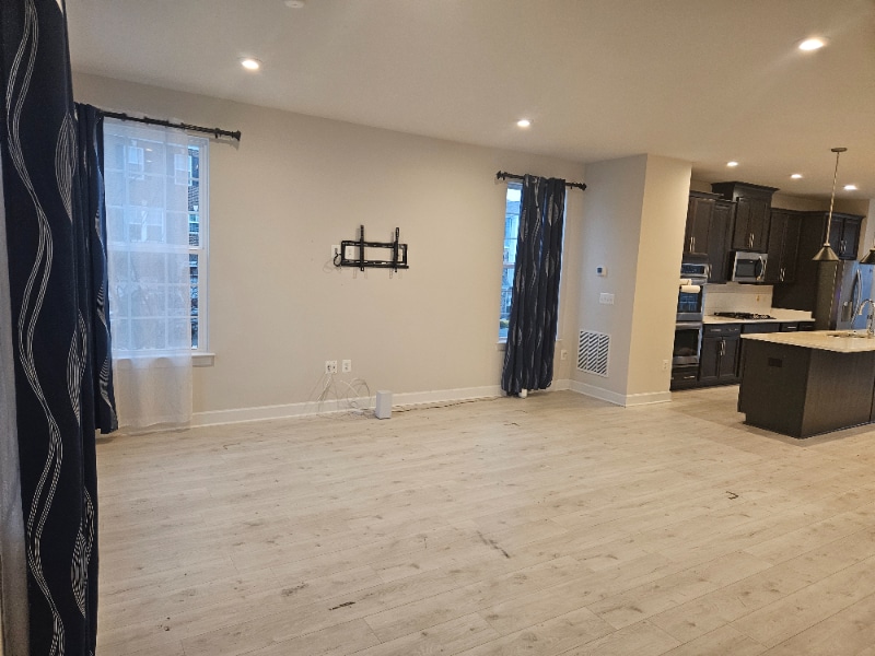 Building Photo - 6201 Quinns Creek Dr