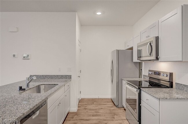 Building Photo - 4153 Lunar Cyn Ave