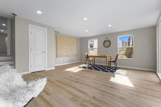 Building Photo - 2155 Hickory Trce